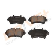 DP1010.10.0135 - DP1010.10.0135 - KLOCKI HAM. PRZÓD RENAULT MASTER 01-